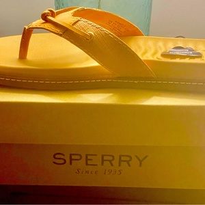 Size 7 peach thong sandals